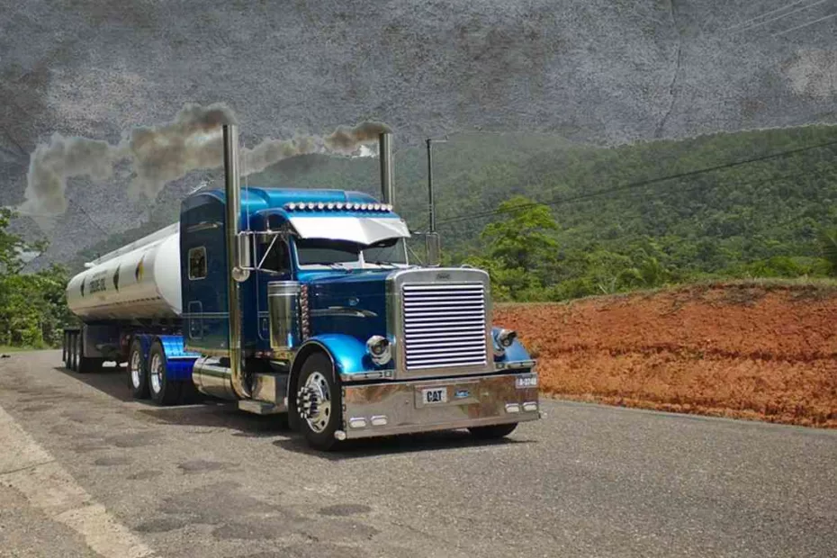 become a truck driver in the USA - peterbilt truck